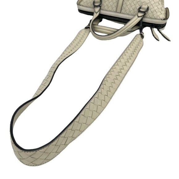 BOTTEGA VENETA White Leather Intrecciato Bag - Picture 6 of 16